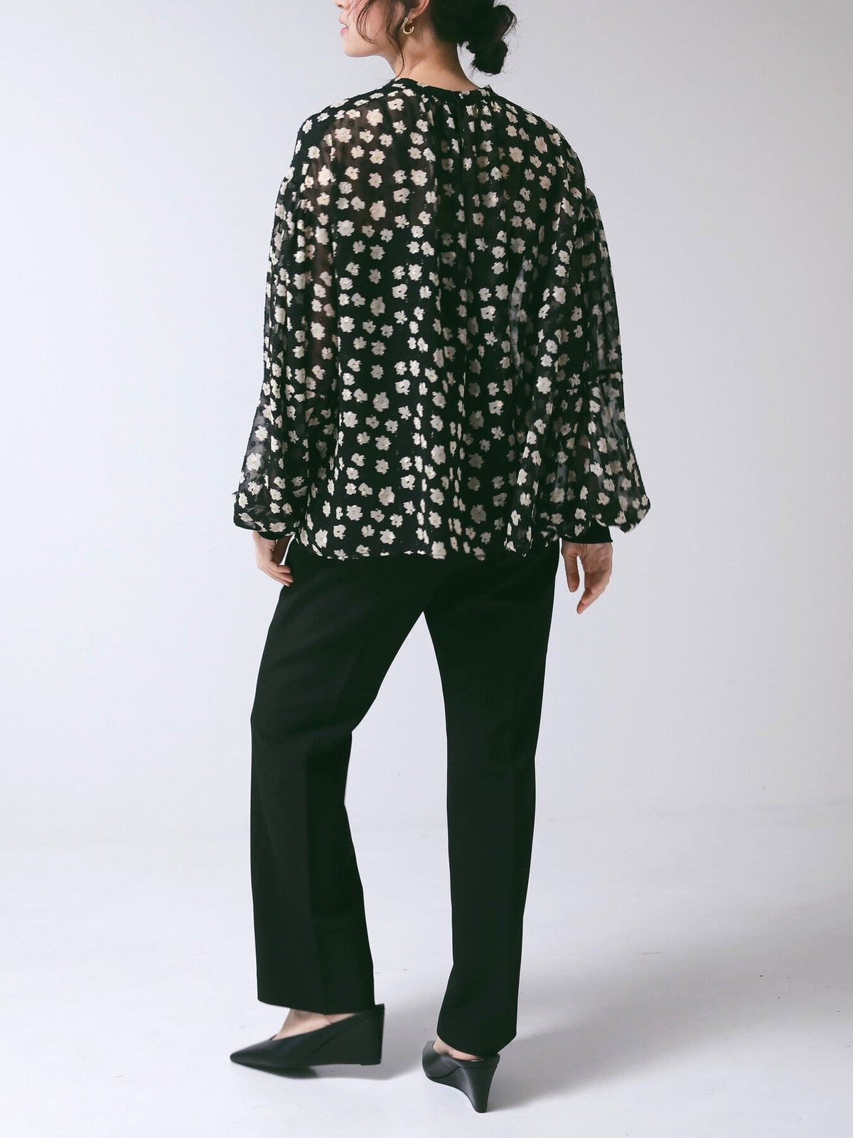 【予約販売】CHIGNON シアーフラワーボリュームBL 1866-617MK