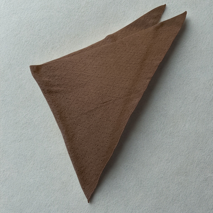 三角フォルム デザインニットストール