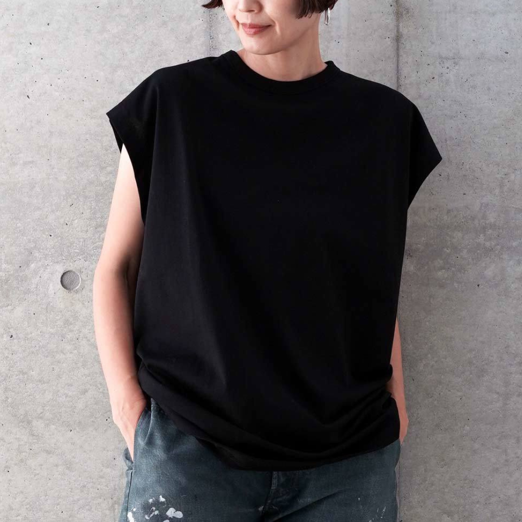 RUMBLE RED Back No Sleeve Tee 014