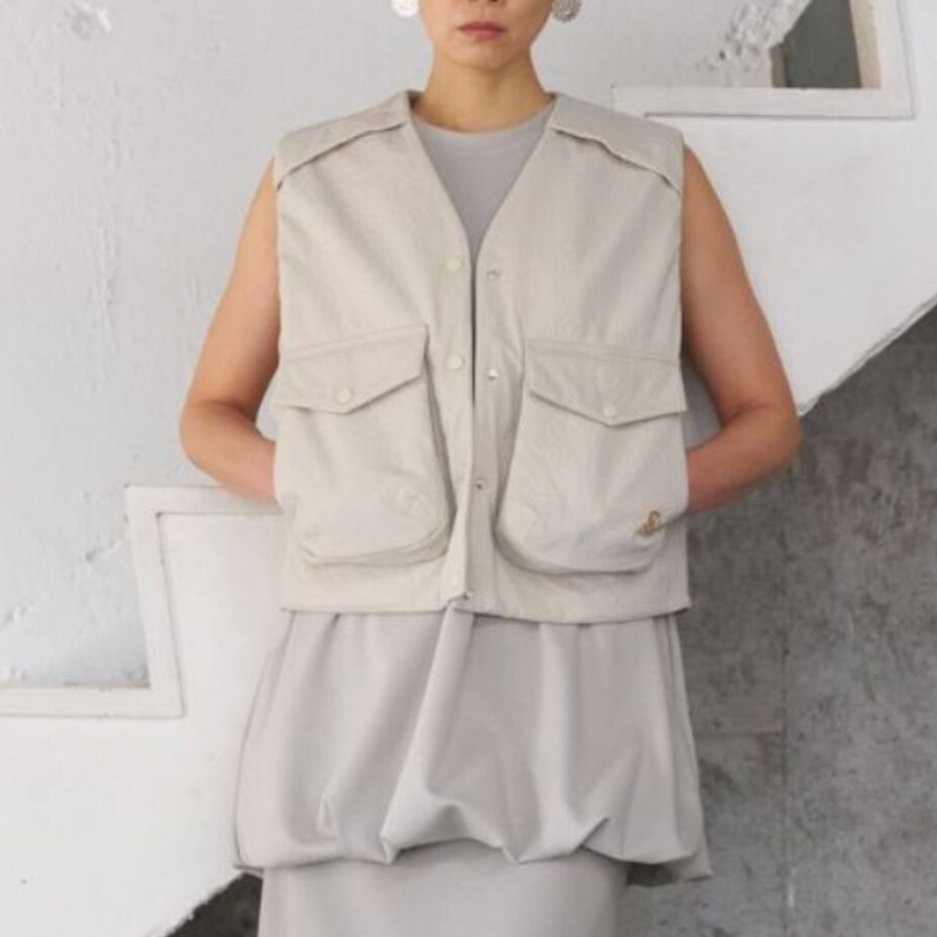 【予約販売】YENN PUFFY MILITARY VEST Y263-42094