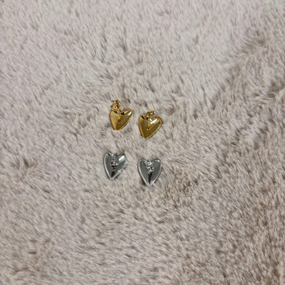 ビジューライン ハートピアス