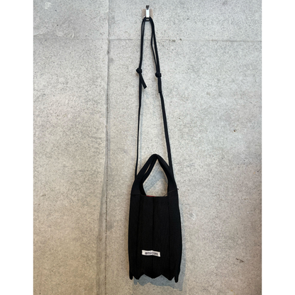 amicom PLEATS PHONE POUCH  ショルダースマホバッグ