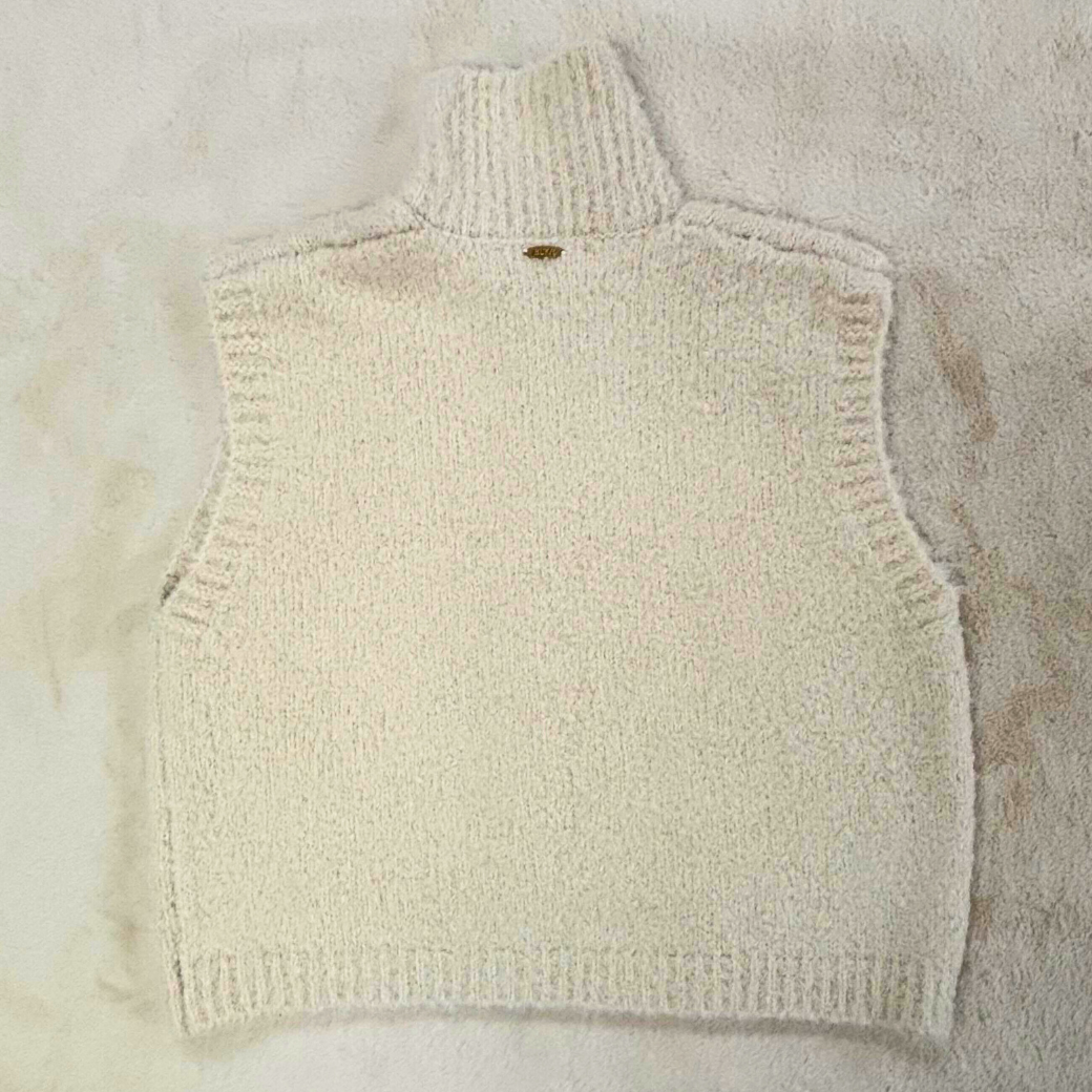 Maison de RUKA ニットノースリーブ