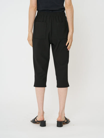 【予約販売】CHIGNON ストレッチカプリスリットPT 3261-012KK