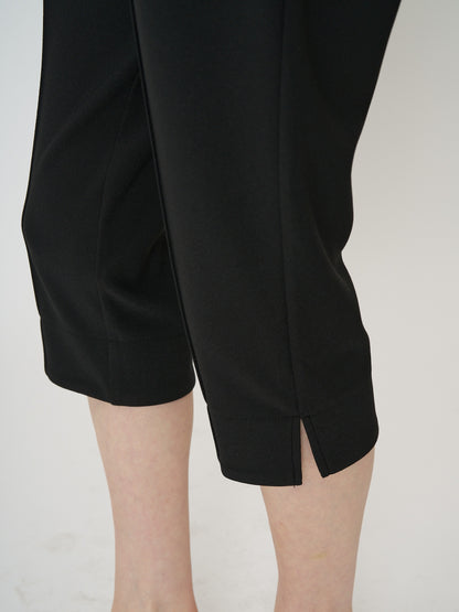 【予約販売】CHIGNON ストレッチカプリスリットPT 3261-012KK