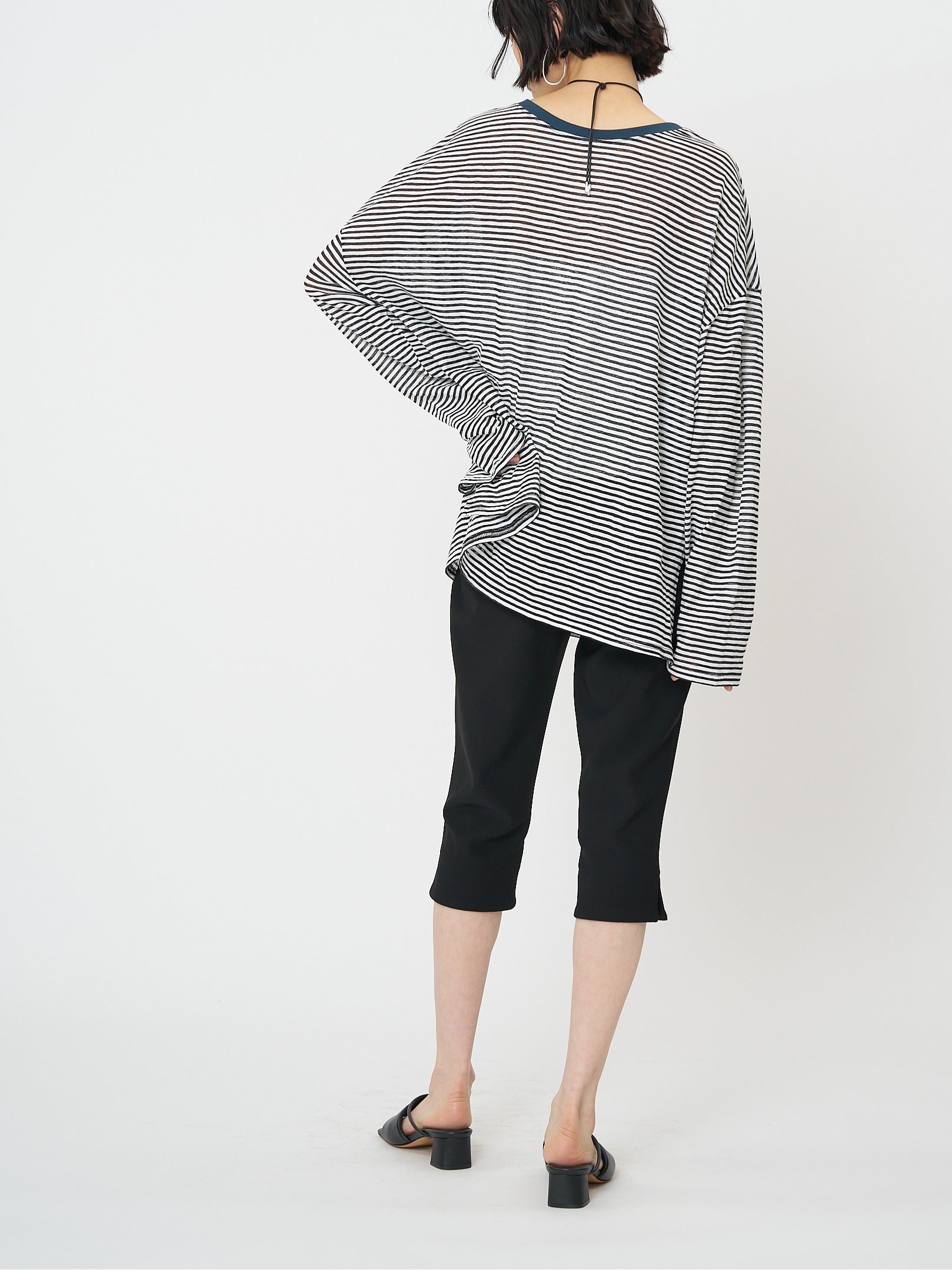 【予約販売】CHIGNON ストレッチカプリスリットPT 3261-012KK