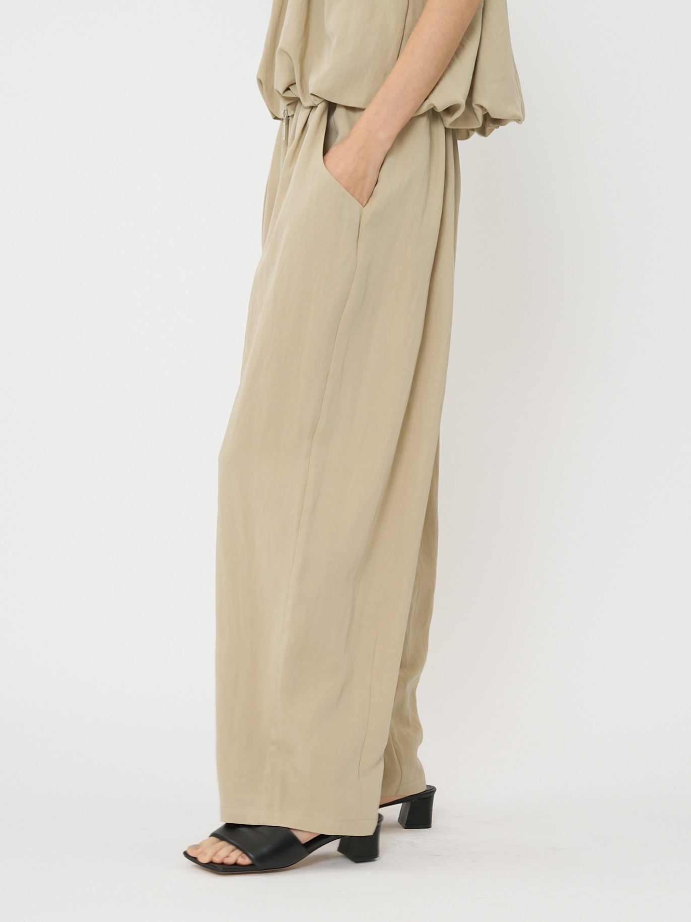 【予約販売】CHIGNON フロントタックカーヴィーPT 3261-026MK