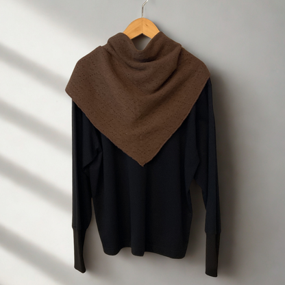 三角フォルム デザインニットストール