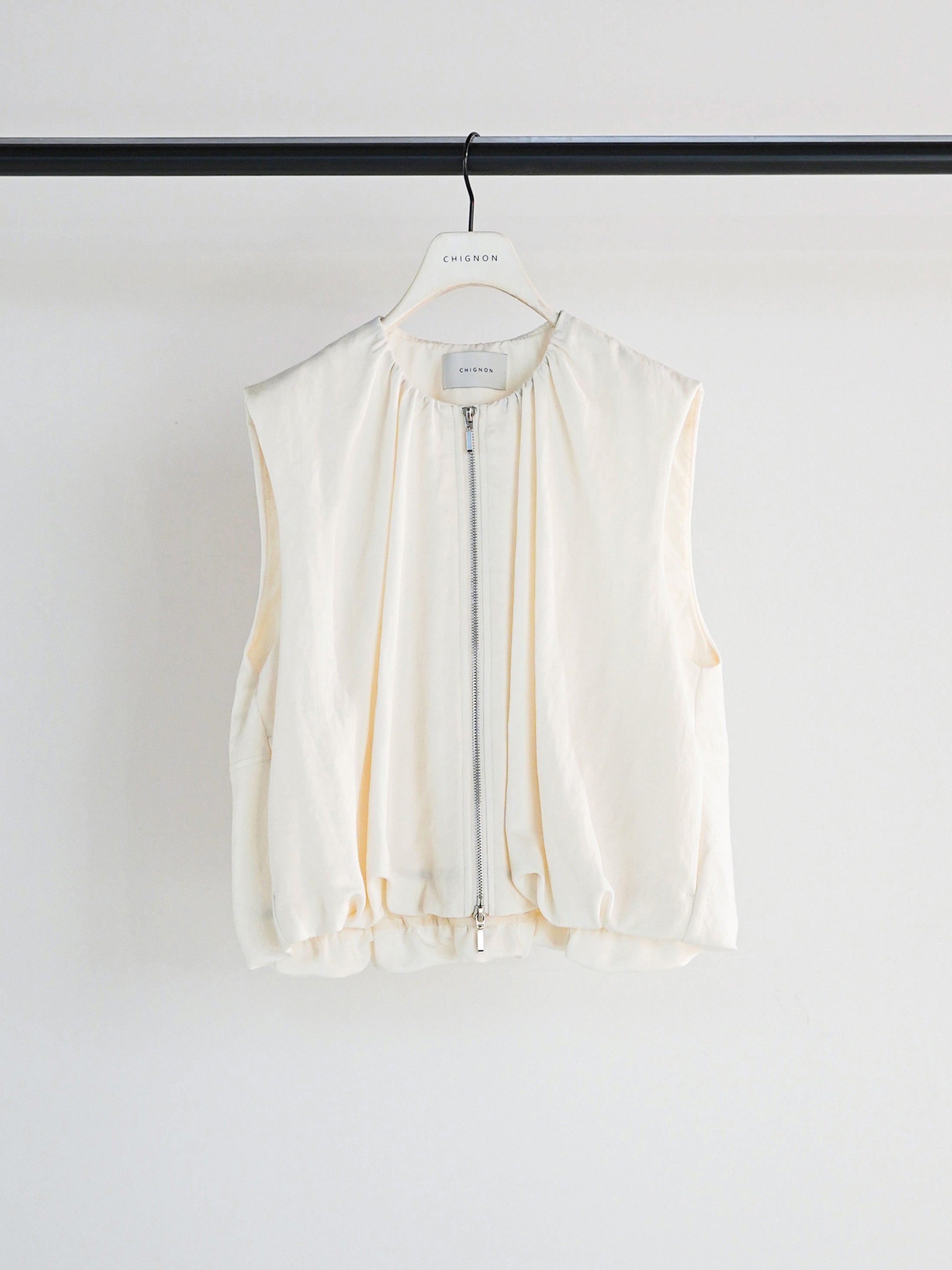 【予約販売】CHIGNON ダブルジップバルーンジレ 4261-025MK