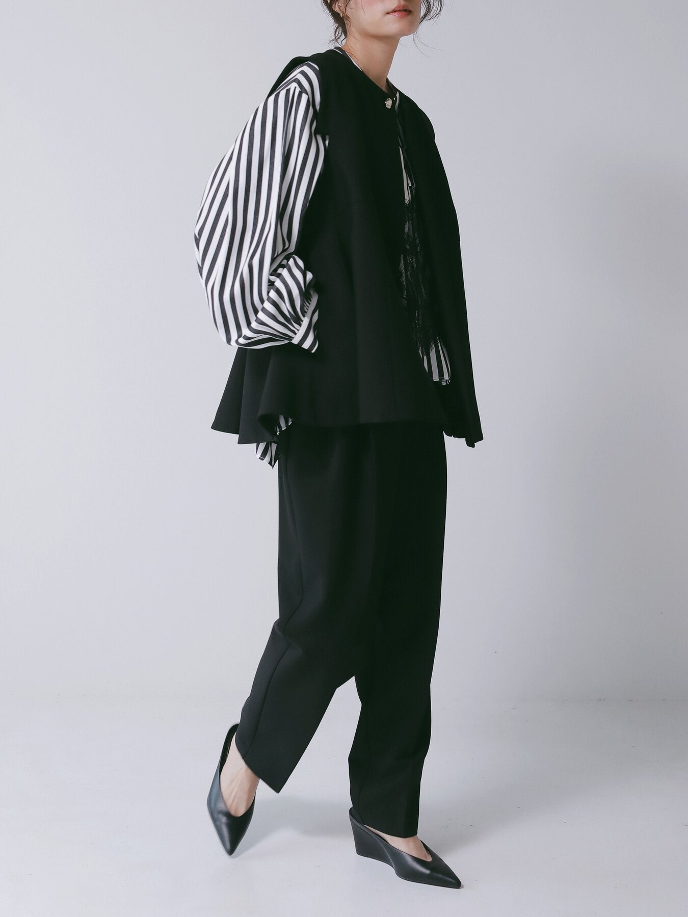【予約販売】CHIGNON ソフトツイルフレアフォルムジレ4266-602YX