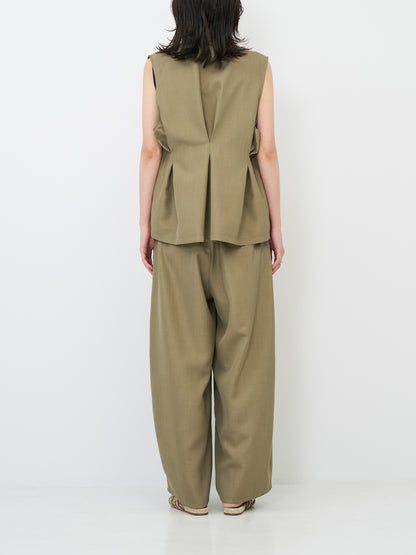 【予約販売】CHIGNON リネンライクペプラムジレ 4862-336MK