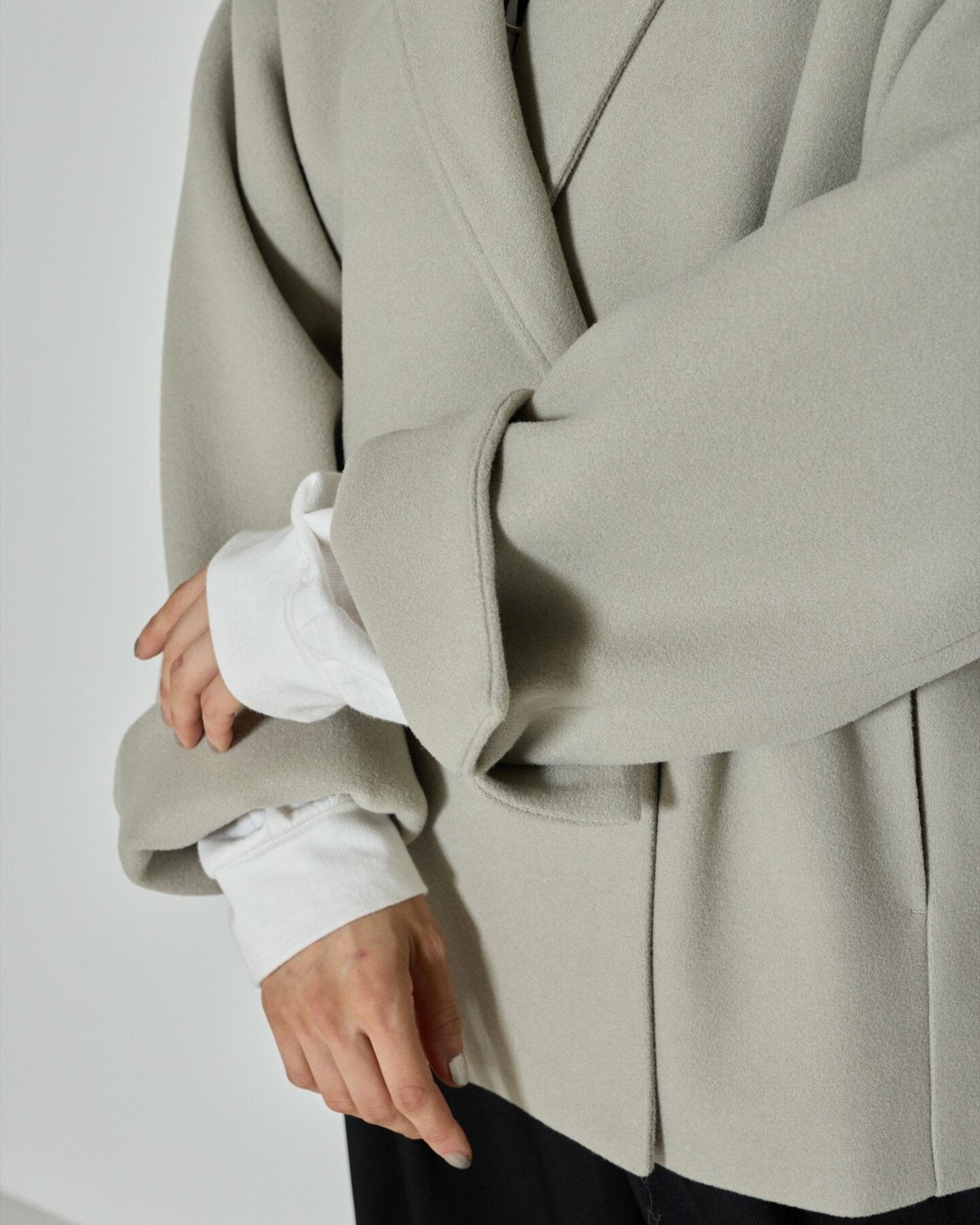 【予約販売】CHIGNON ショートコクーンJK 4965-324KK