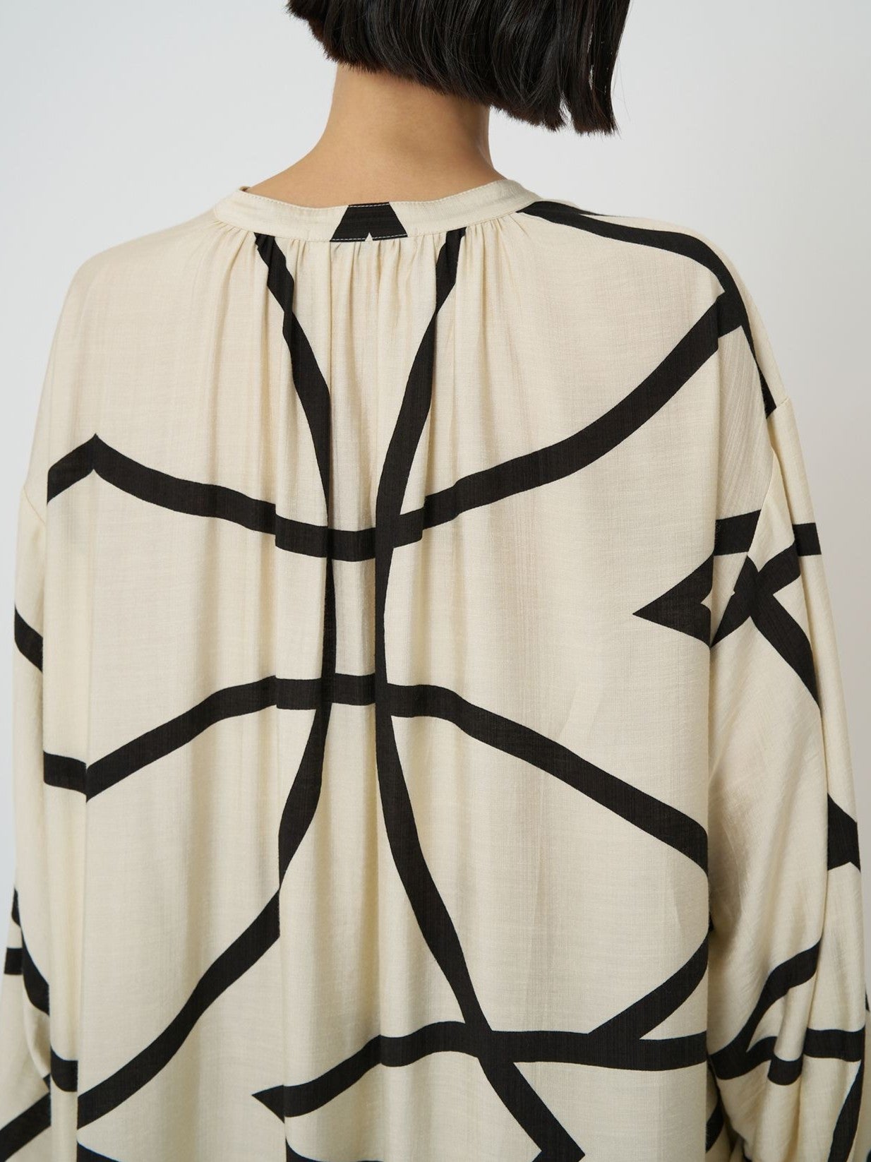 【予約販売】CHIGNON ラインプリントシャツOP 5961-019KK