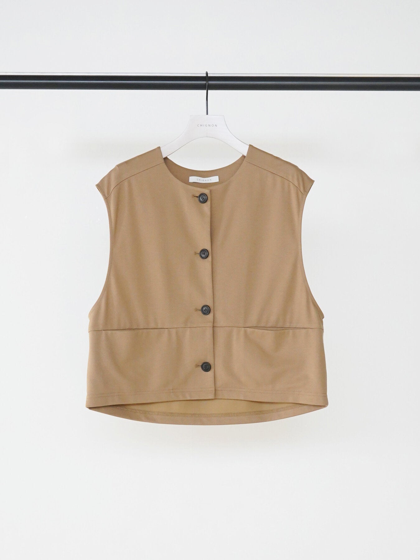 【予約販売】CHIGNON ポンチショートジレ 8863-704GL