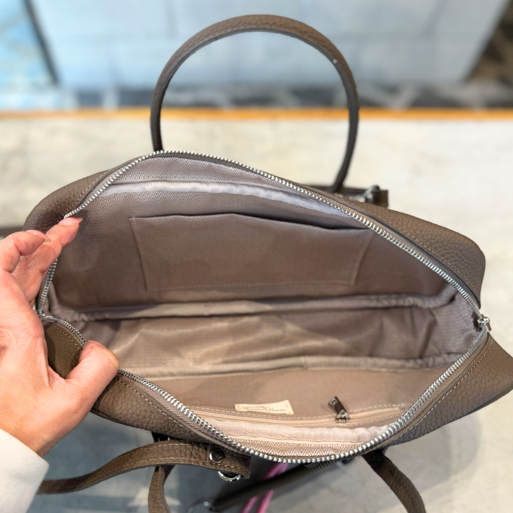ラウンドボストン 2WAYレザーバッグ
