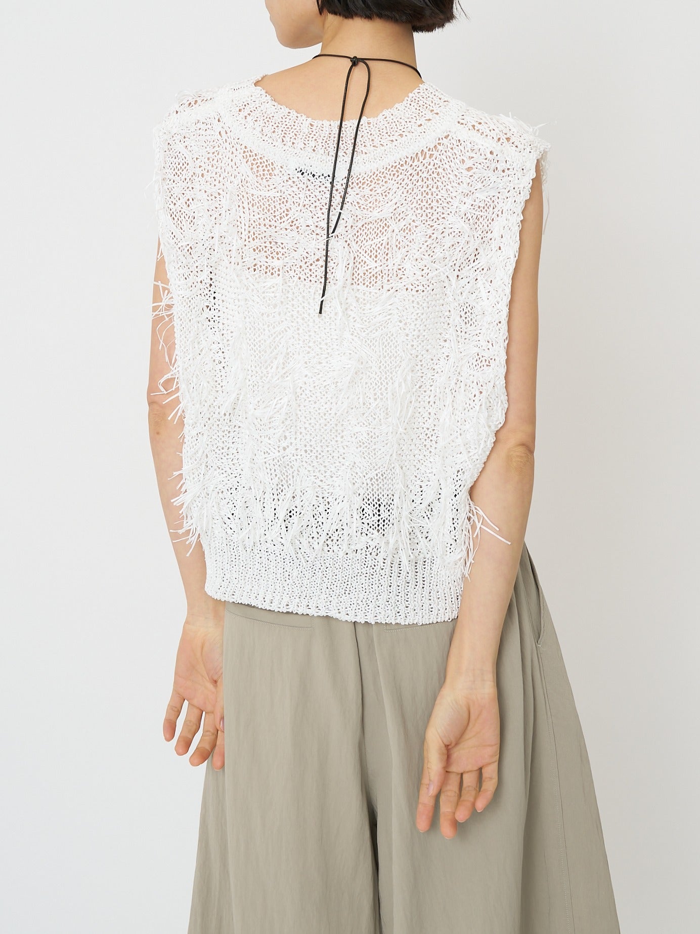 【予約販売】CHIGNON カットJQフリンジニットベスト 9261-091GS