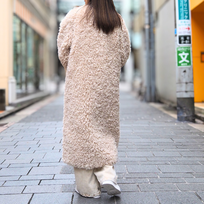 jakke. ARC COAT CREAM CURLY
