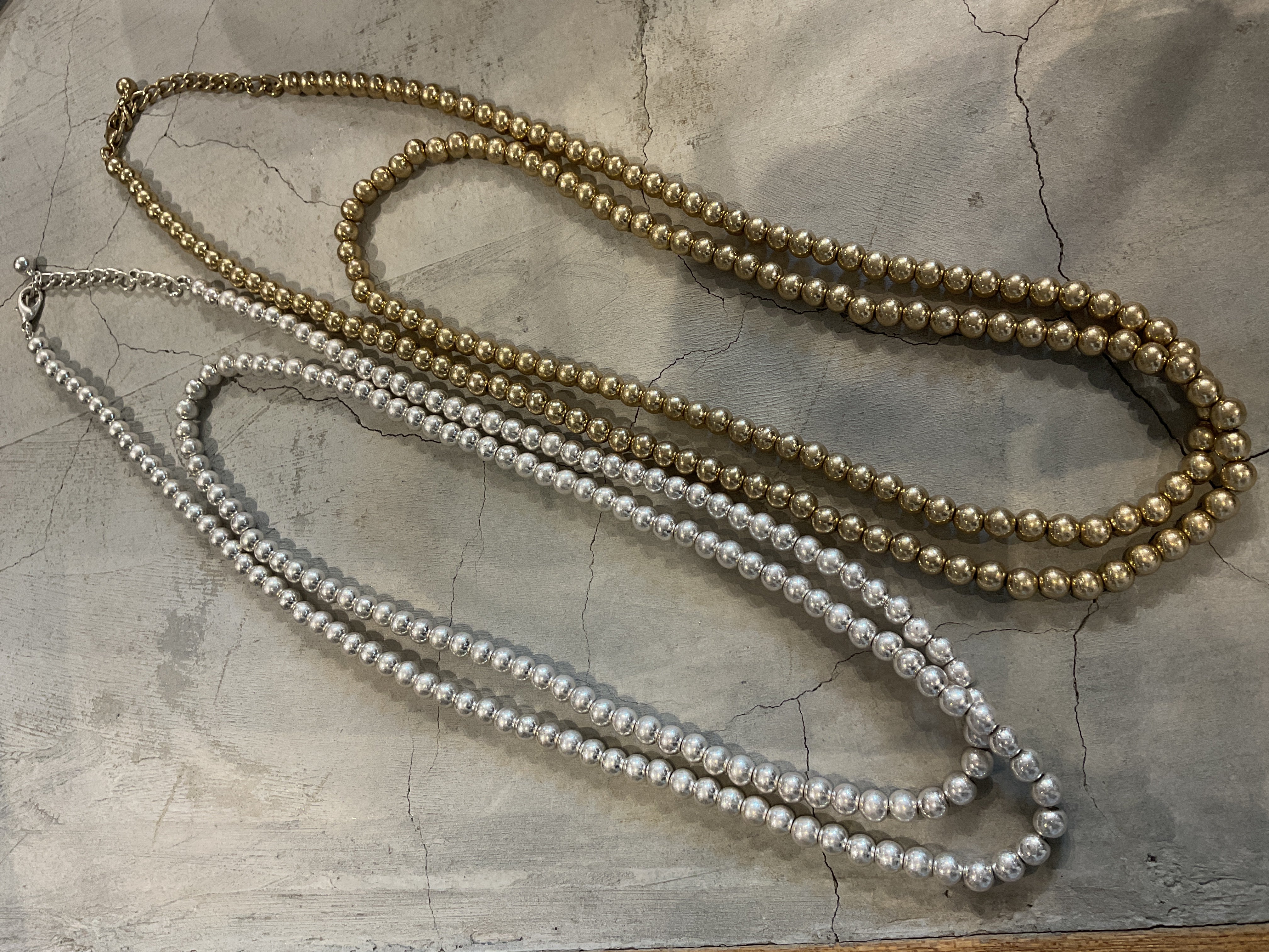 ビーズネックレス