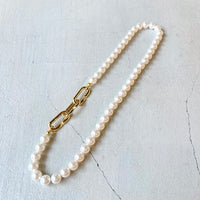 pearl necklace