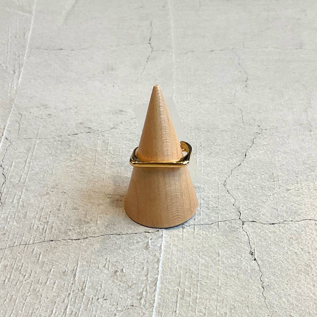 スクエアフォルム リング