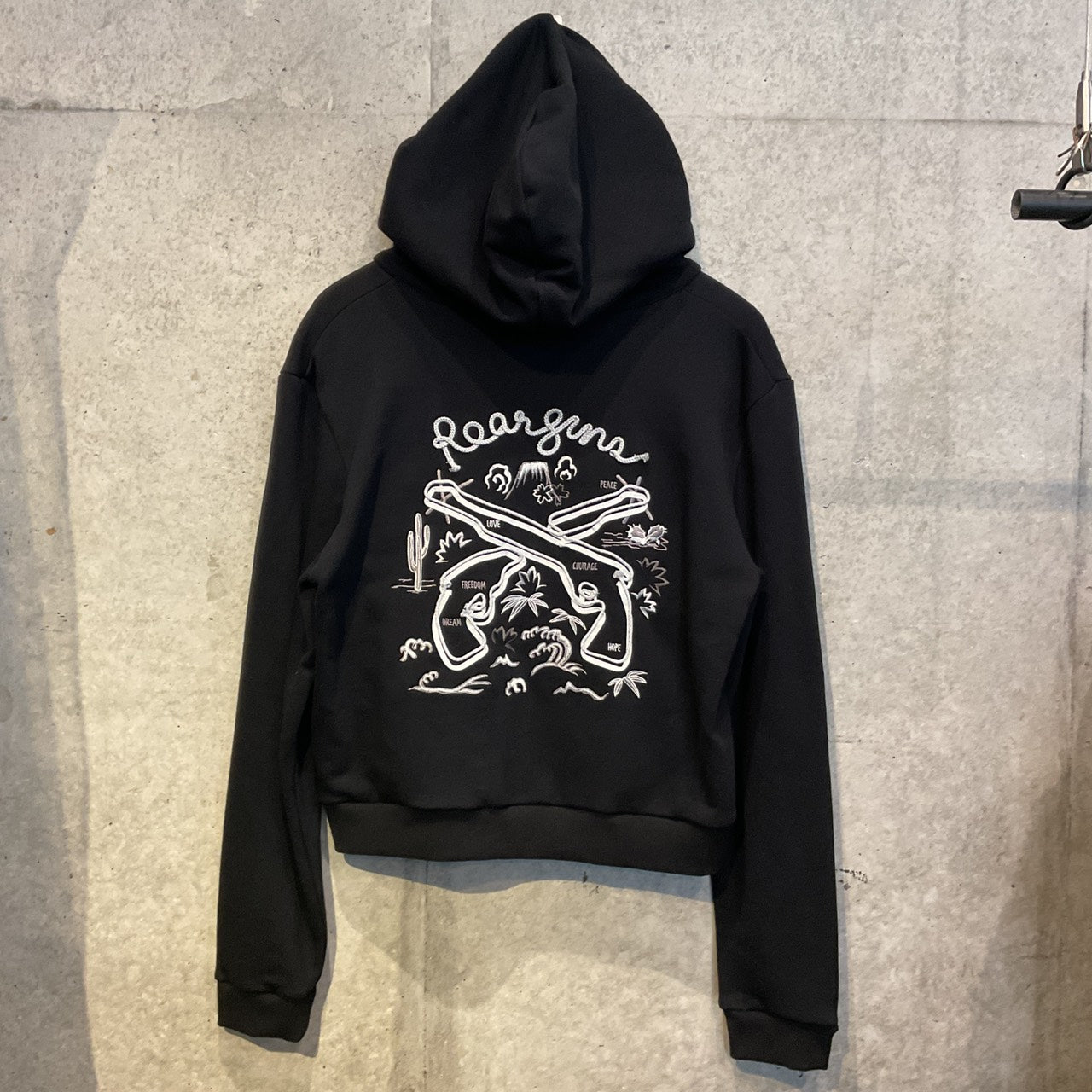 roarguns パーカー　black  25FGLB-06