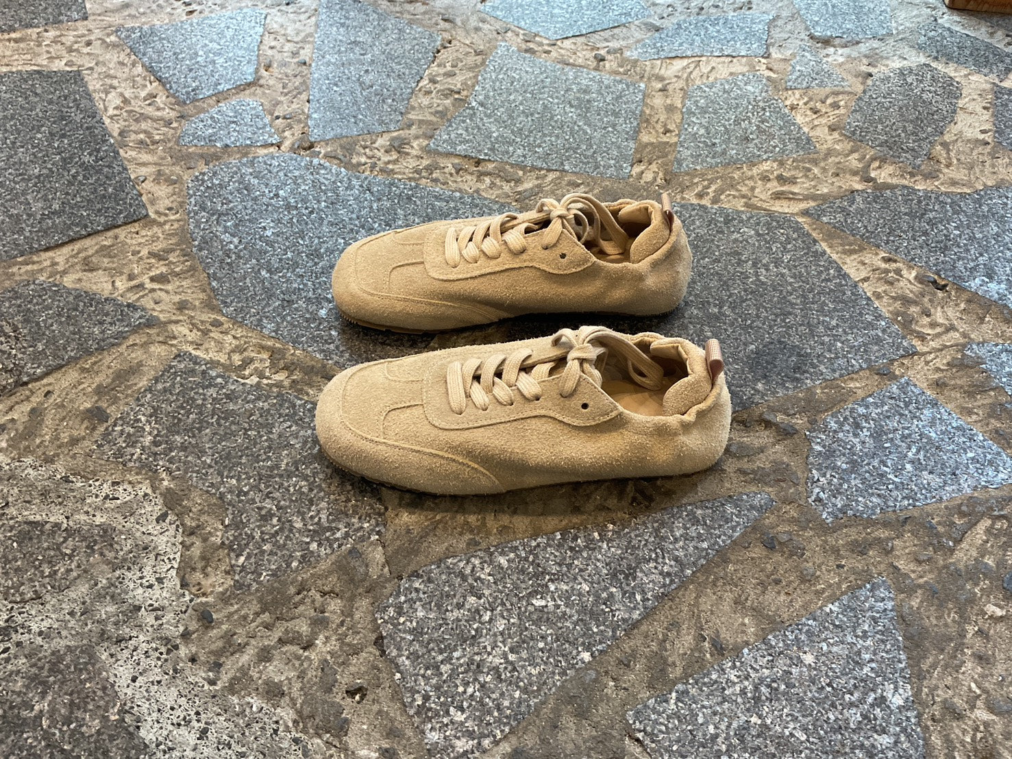 PAKU スウェードスニーカー WSAT25006