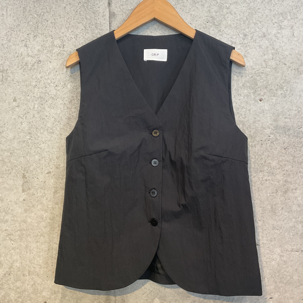 ミニマルVネックベスト