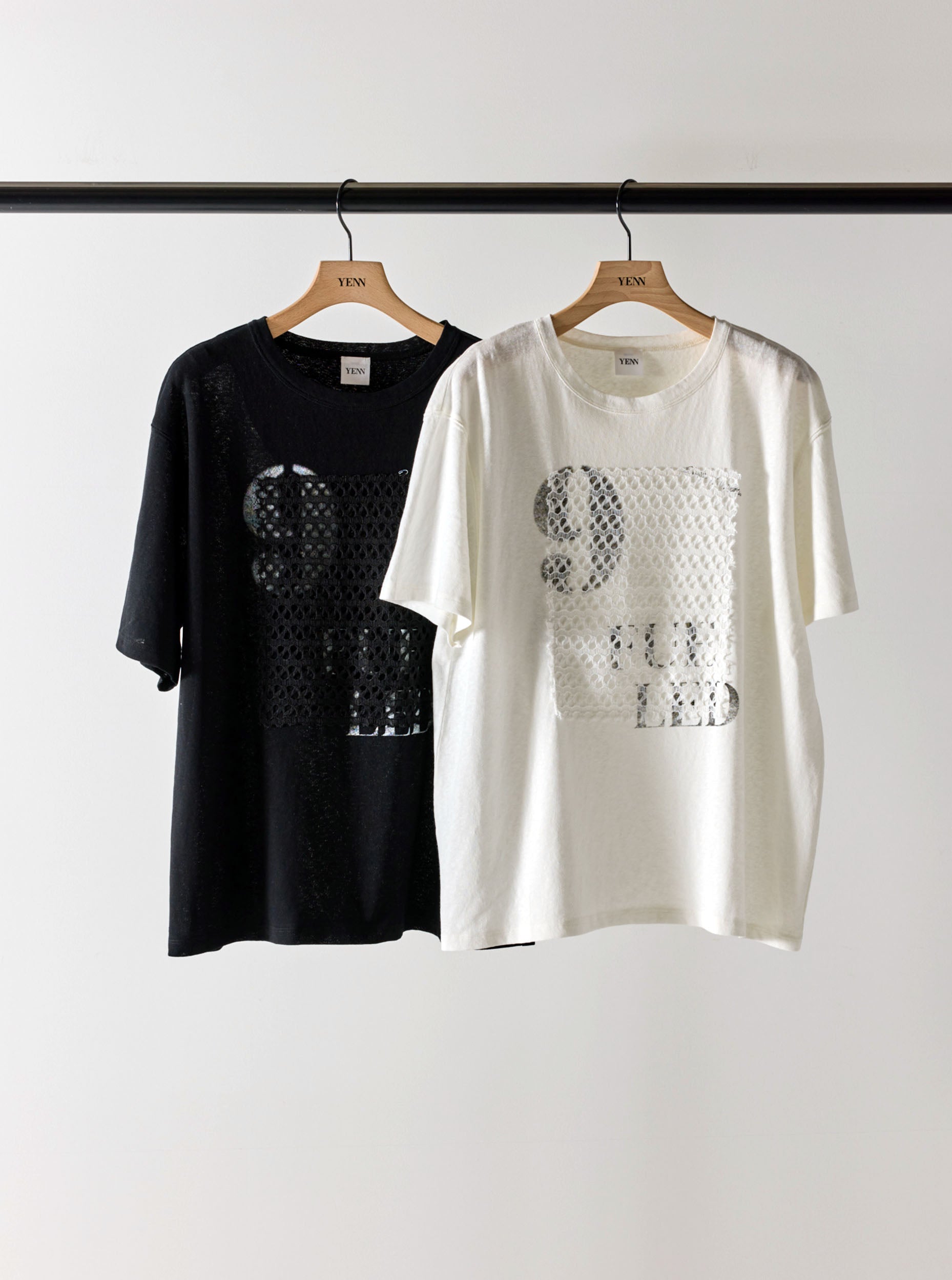 【予約販売】YENN LACE FRAME LOGO TEE Y262-81057