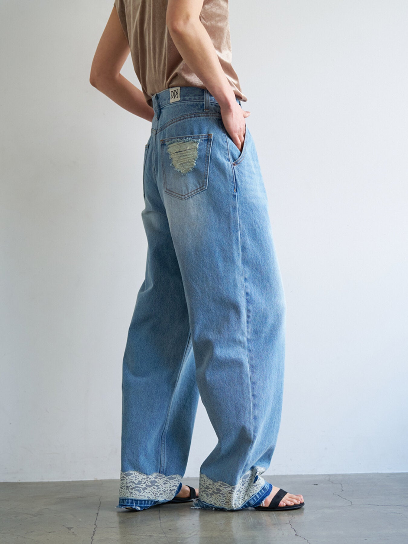 YENN LACE HEM TUCK DENIM Y263-31097