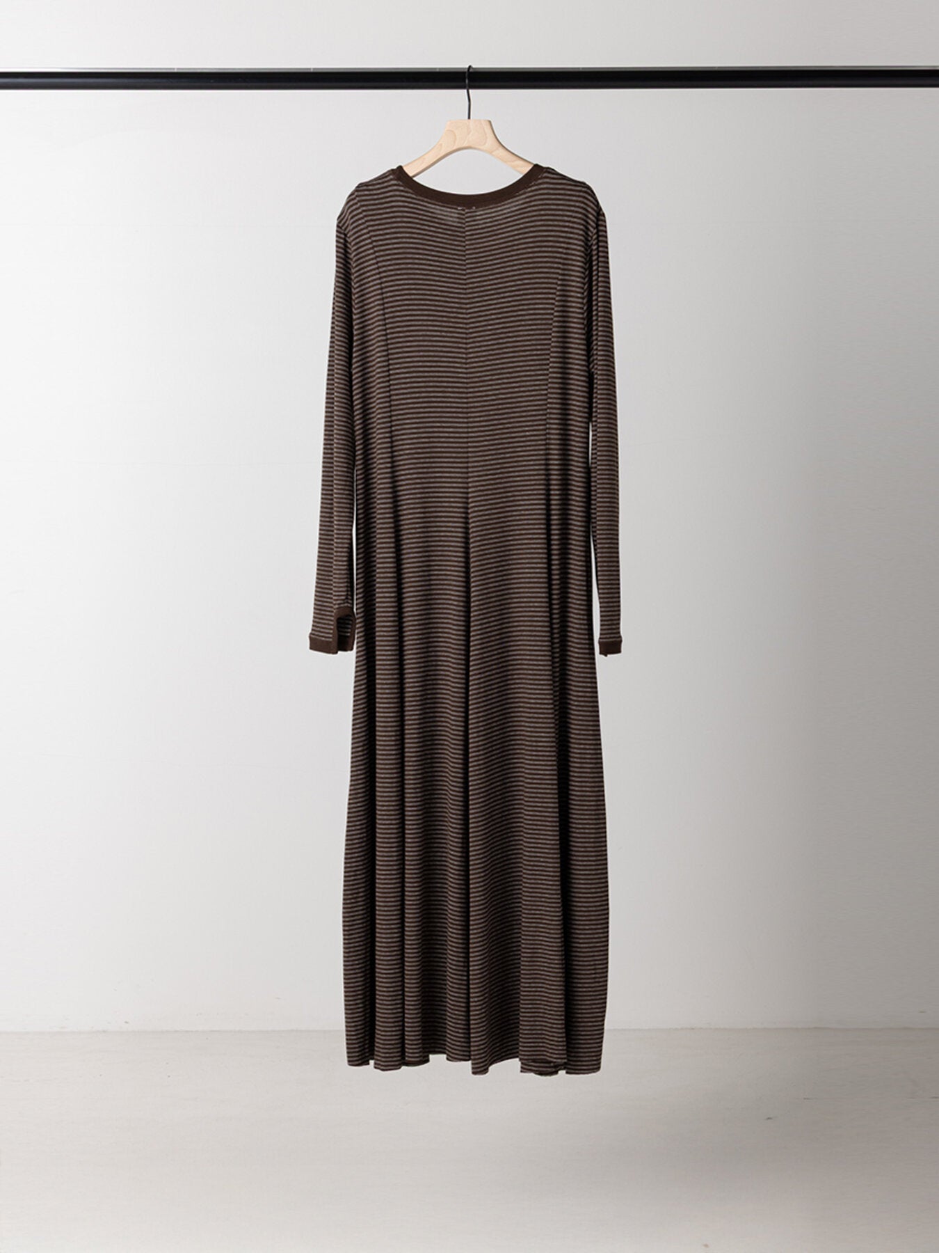 【予約販売】YENN JERSEY FLARE DRESS Y263-52084