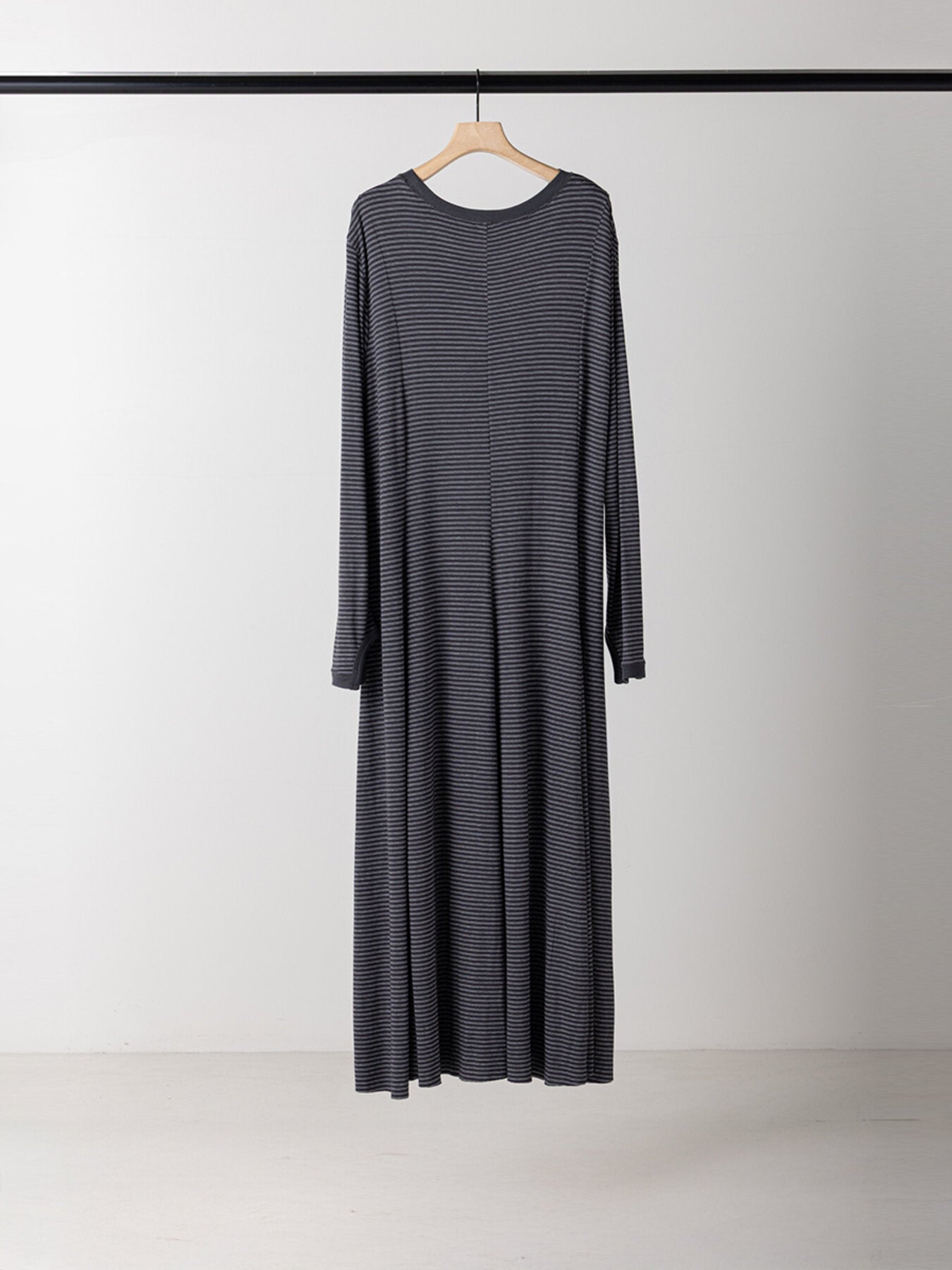 【予約販売】YENN JERSEY FLARE DRESS Y263-52084