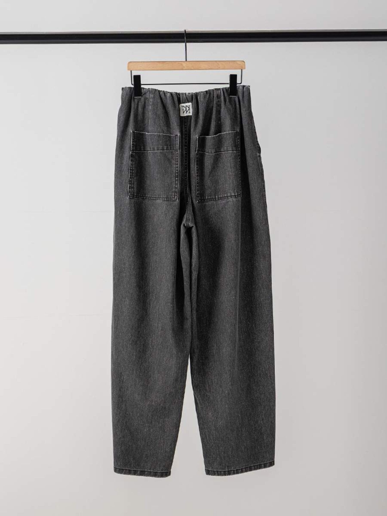 【予約販売】YENN BOX TUCK PEG PANT Y264-31124
