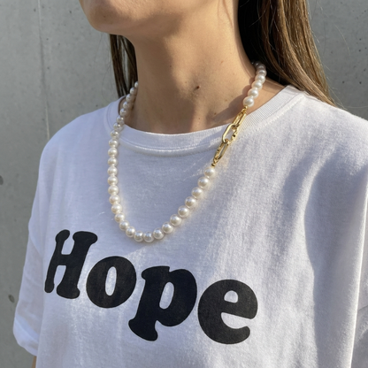 Big pearl necklace