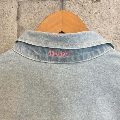 Hope刺繍入りオーバーサイズデニムシャツ