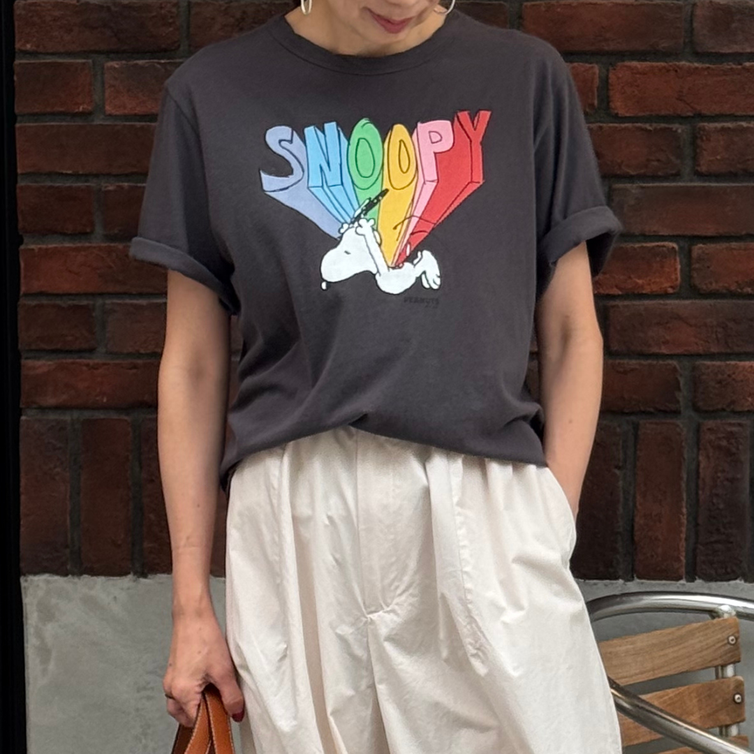 SNOOPY レインボープリントTシャツ