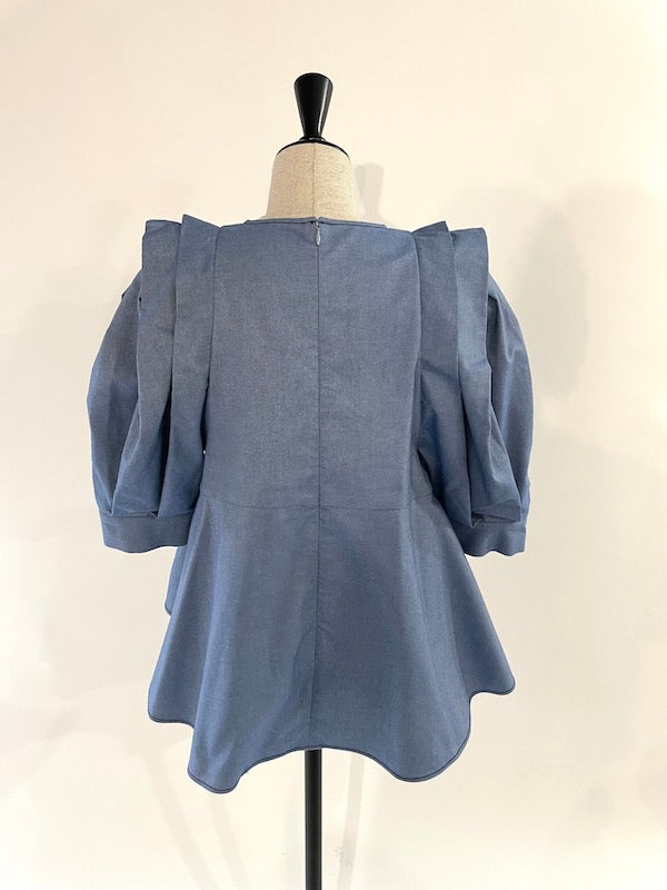 RUMCHE Petal Sleeve Blouse [30%OFF]