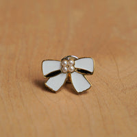 Pin brooch　Ribbon